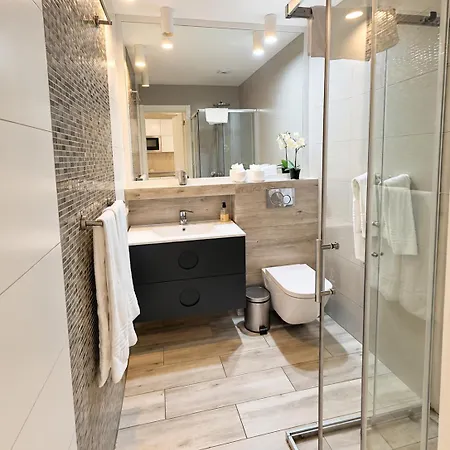 Pearl Apartment
